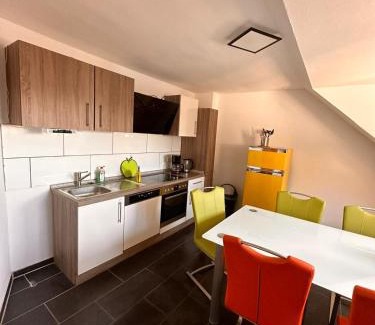 Kernstadt House | Central Room Near Main Train Station - Family Friendly Stay