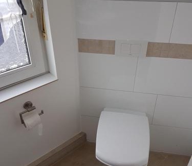 Rhein-Erft-Kreis District House | Budget-Friendly Zimmer Müller: Pet & Child Friendly Stay
