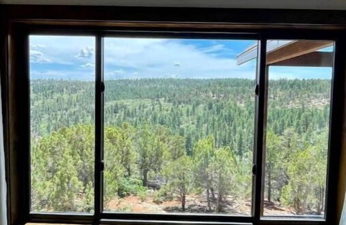 Zion National Park East Entrance House | Indulge in a Beautiful Cabin with Resort-Style Amenities