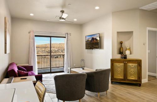 Hurricane House | Serene Stay at Zion Village Elements Air with Oceanfront Views