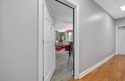 Zionsville Apartment | Top-Rated Zionsville Historical Retreat Awaits Your Visit