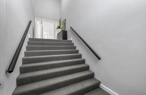 Zionsville Apartment | Top-Rated Zionsville Historical Retreat Awaits Your Visit