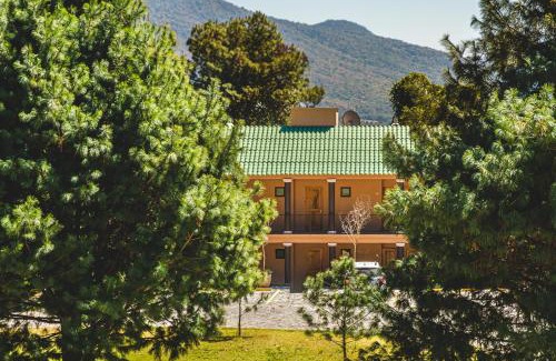 Zirahuen Hotel | Explore Zirahuen Forest and Resort: Family-Friendly Retreat