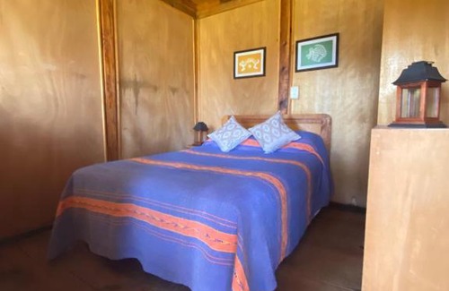 Zirahuen Cabin | Discover Zirahuen Los Cedritos: Child-Friendly Retreat