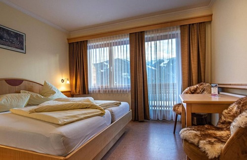 Bad Kleinkirchheim Cottage | Zirbenzimmer - Gasthof Raunig