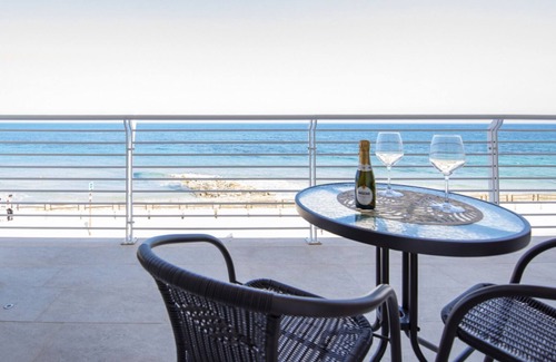 Eastern Sicily House | Pet-Friendly Zircon Apartment for Family Getaways