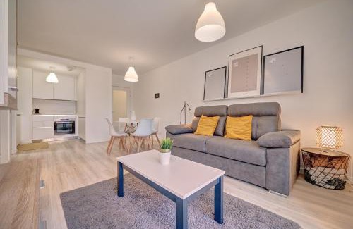 Zizur Mayor Apartment | Family-Friendly Retreat at Zizur Confort by CLABAO