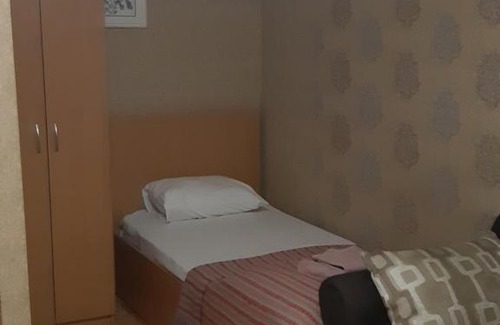 Mukachevo House | Pet-Friendly Retreat at Zlata Praha - Ideal for Families