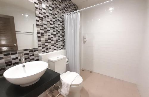 Ban Luam Hotel | Discover Zleep D Hotel: Child-Friendly Comfort Awaits