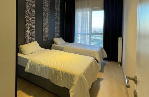 Bagcilar Hotel | Cozy Zmzm Express24 Suites: Family-Friendly with Kitchen