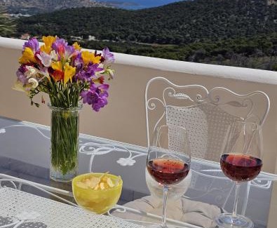 Lavreotiki Apartment | Discover Zoe's Home with Breathtaking Views