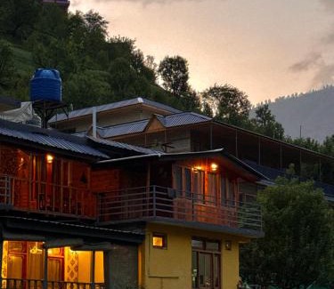 Banjar Hotel | Zoella