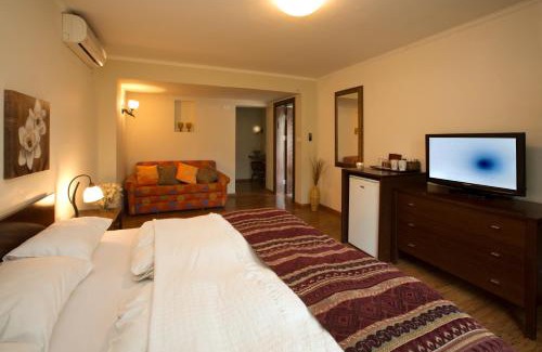 Dalia Resort | Discover Zohar Badeshe: Oceanfront Retreat with Pool