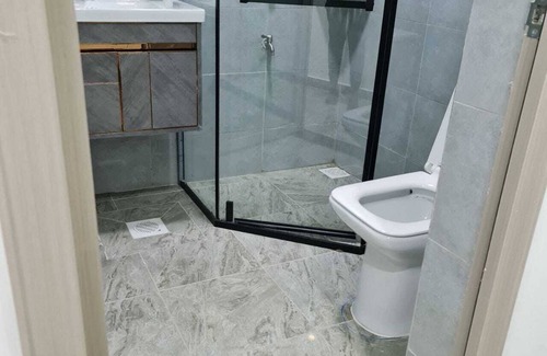 Kilimani Apartment | Cozy Zolani Home: Pet-Friendly Retreat with Spa & Breakfast