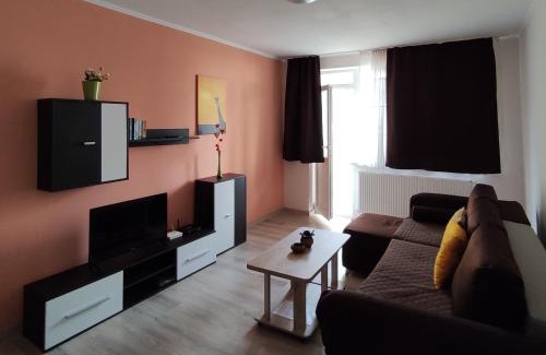Turda Apartment | Exceptional Zoldrebi Apartment: Guest Rated 9.8/10