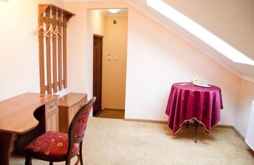 Berehove Hotel | Pet-Friendly Retreat with Spa at Zolota Pava Hotel