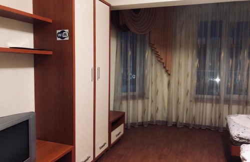 Volyn Oblast House | Discover Zolota Pidkova: Family-Friendly Hotel with Pool