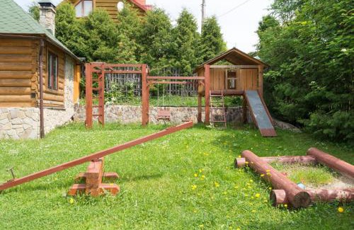 Skhidnytsya Villa | Discover Zolota Rybka: Pet-Friendly Retreat Rated 9.4/10