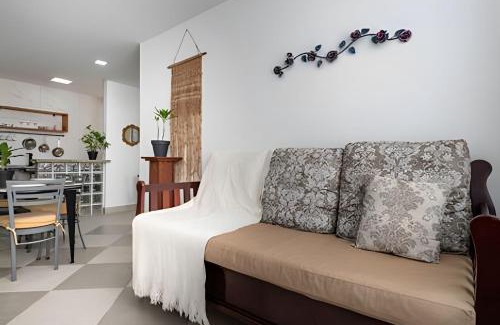 Meier Apartment | Top-Rated Sobrado do Méier 2 - Family & Pet Friendly Stay