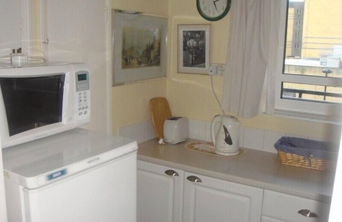 Prince's Apartment | Elegant Zone 1 Apartment Near Thames & London Eye