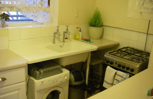 Prince's Apartment | Elegant Zone 1 Apartment Near Thames & London Eye