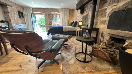 Hyds Bed & Breakfast | Beachfront ZONE BLEUE: Guest Rated 9.8 with Ocean Views
