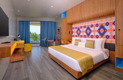 Gopalpur Hotel | Relax at Zone By The Park Gopalpur with Pool & Spa