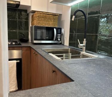 Cluj-Napoca Apartment | Child-Friendly Zora: Guest Rated 9.8 for Your Family Getaway
