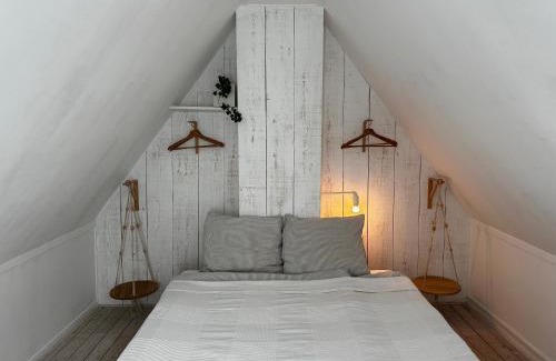 Municipality of Katwijk Bed & Breakfast | Experience Zoute Zeelucht: Guest Rated 8.9 for Comfort