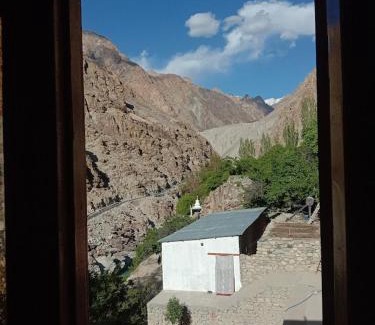 Leh Hotel | Discover Zoz Aryan Valley: Family-Friendly Retreat