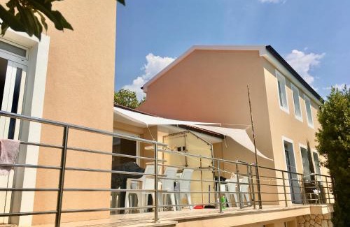 Caska House | Pet-Friendly Zrće Beach Villa with Oceanfront Views