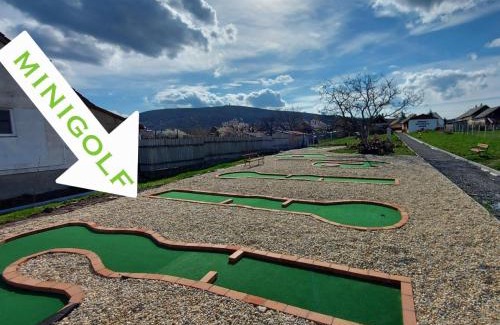 Satoraljaujhely Apartment | Family-Friendly Retreat at Zsindely Ház, Károlyfalva