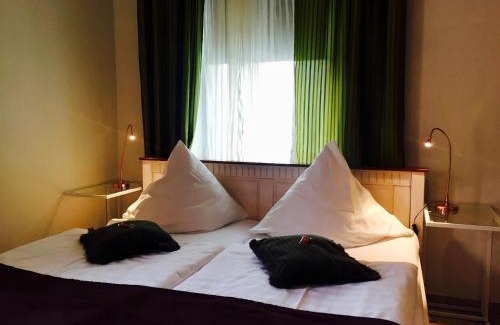 Radebeul House | Relax at ZU DEN LINDEN - Pet-Friendly Radebeul Retreat