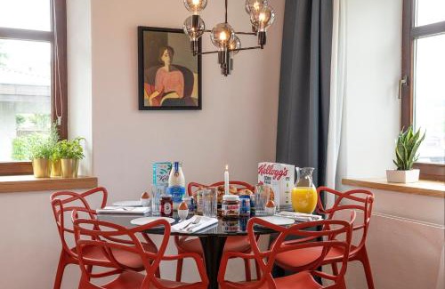 Kirchbichl House | Relax in Beautiful Tirol with Family-Friendly Amenities