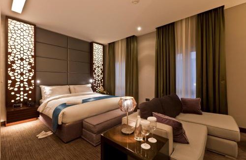 Al Muntazah Hotel | Experience Comfort at Zubarah Hotel: Rated 8.7/10