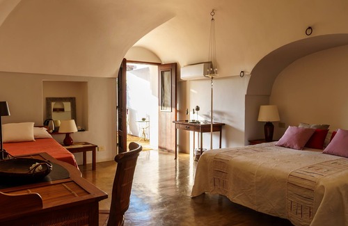 Pantelleria Hotel | Experience Zubebi Resort: Guest Rated 9.8 with Pool & Spa