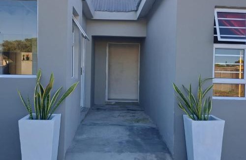 Nelson Mandela Bay House | Pet-Friendly Zufike Guesthouse for Family Getaways