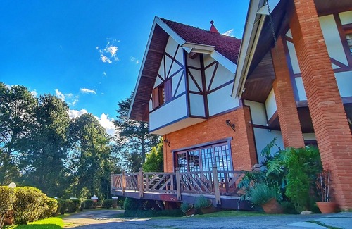 Vila Everest Cottage | Experience Zuhaus Capivari: A Unique German-Brazilian Retreat