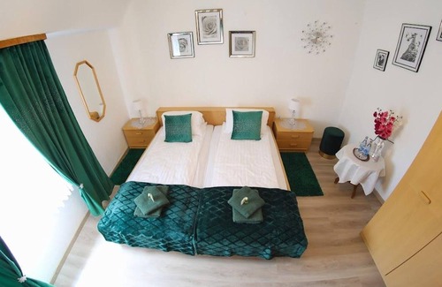 Bruchweiler House | Zum Burgkeller - double room, shower, toilet, non-smoking