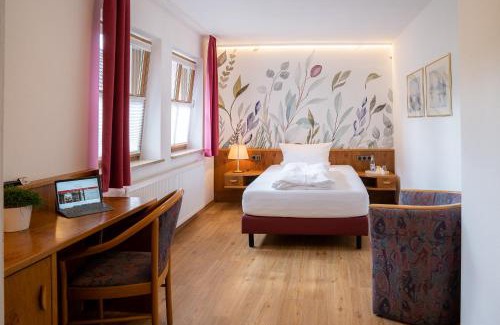 Berching Hotel | Explore the Comfort of Zum Dallmayr Hotel Garni, Rated 9.1