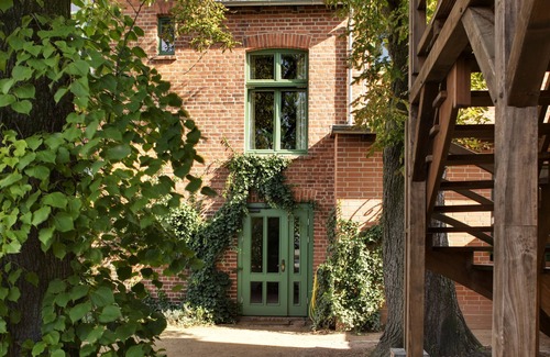 Oranienbaum-Worlitz Hotel | Experience Comfort at Zum Hauenden Schwein: Family-Friendly Stay