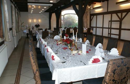 Bad Rothenfelde Hotel | Convenient Stay at Zum Jägerkrug with Pet-Friendly Amenities