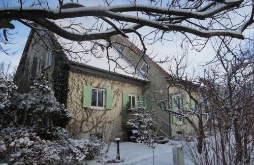 Schonfeld House | Relax at Zum Nixenteich: Family-Friendly Holiday Retreat