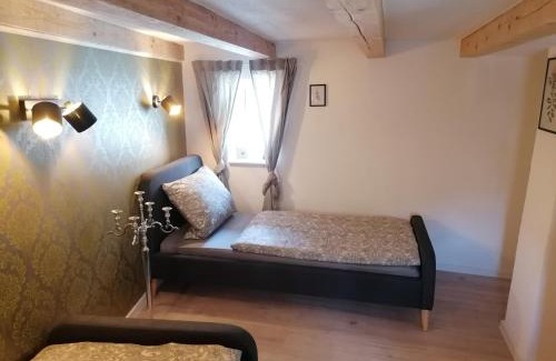 Meerane Apartment | Family-Friendly Retreat at Zum Pfarrberg with Kitchen Amenities