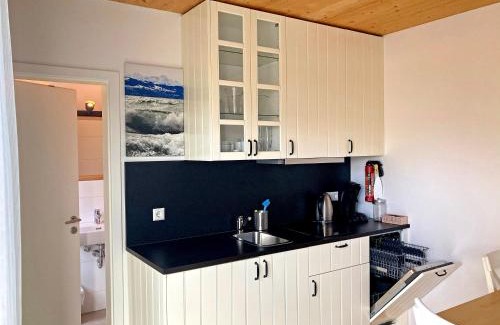 Gohren Apartment | Family-Friendly Getaway at Zum Seglerhafen Ferienappartement