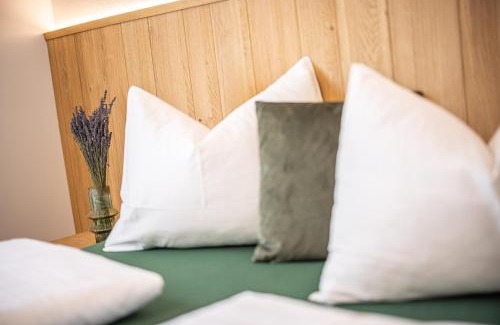 Lutago Apartment | Family-Friendly Retreat at Zum Sonnentor App Larix 2