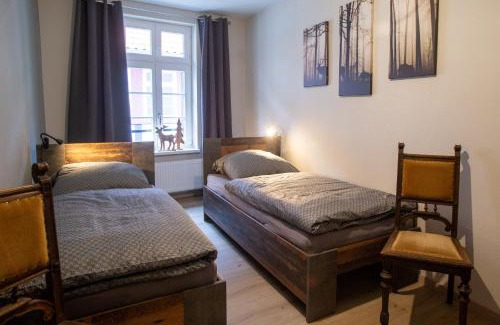 Wernigerode Old Town Apartment | Explore Zum Stadtknecht: Family-Friendly with Parking