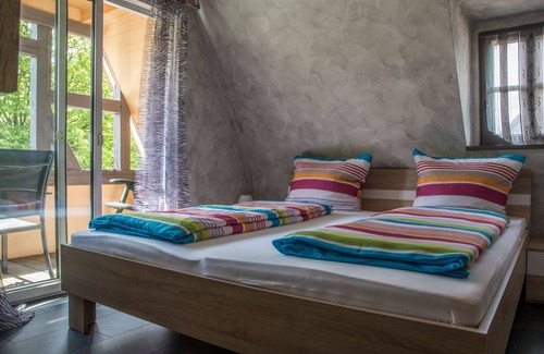 Valwig House | Experience Comfort at Zum Valwiger Herrenberg with Breakfast