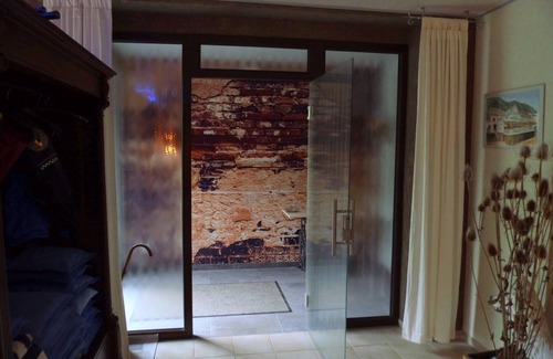 Valwig House | Experience Comfort at Zum Valwiger Herrenberg with Breakfast