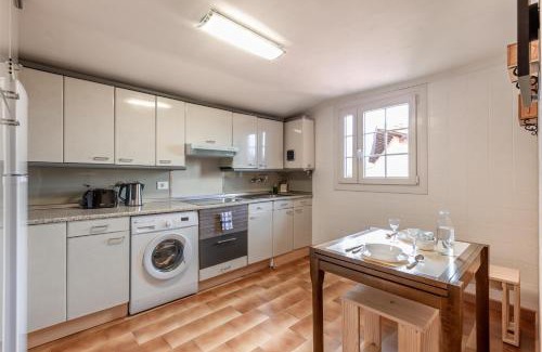 Zumaia Apartment | Family-Friendly Retreat at Zumaiako Txapitula - BasKey Rentals